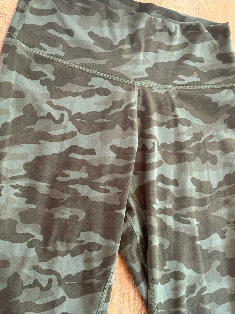 Colorfulkoala Women’s XL Camo High Waisted Leggings Green Black Yoga Pants